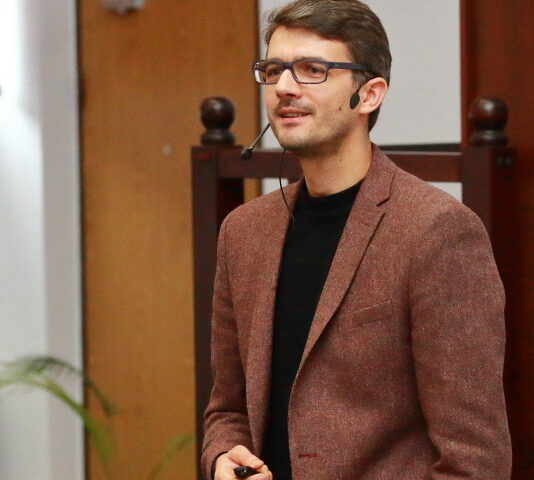 RezolutieMica7