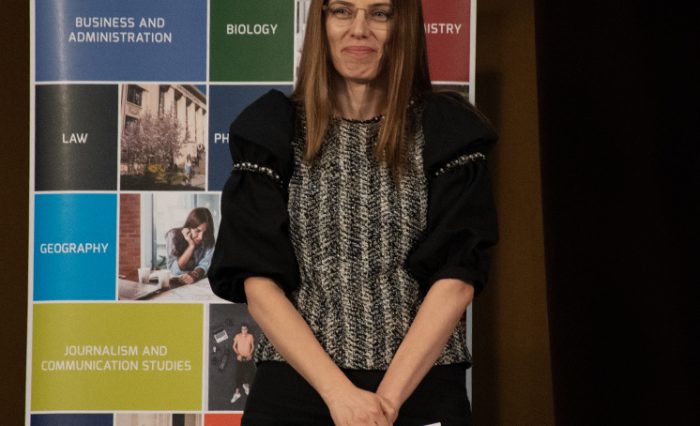 premii senat M Paun