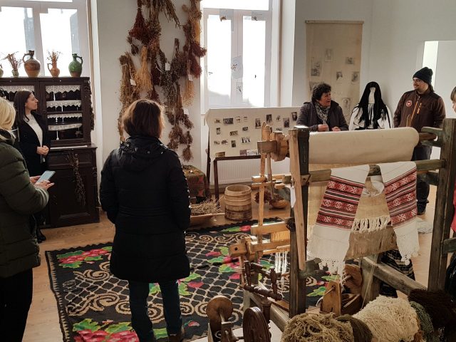 8.Casa Traditiilor_sat Sanpetru_com.Santamaria Orlea_A.Popa