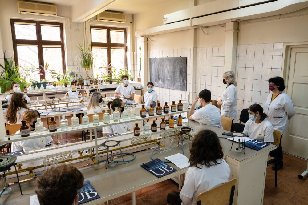 2021.12.03 - Laboratorul calator, Fac de chimie - 272