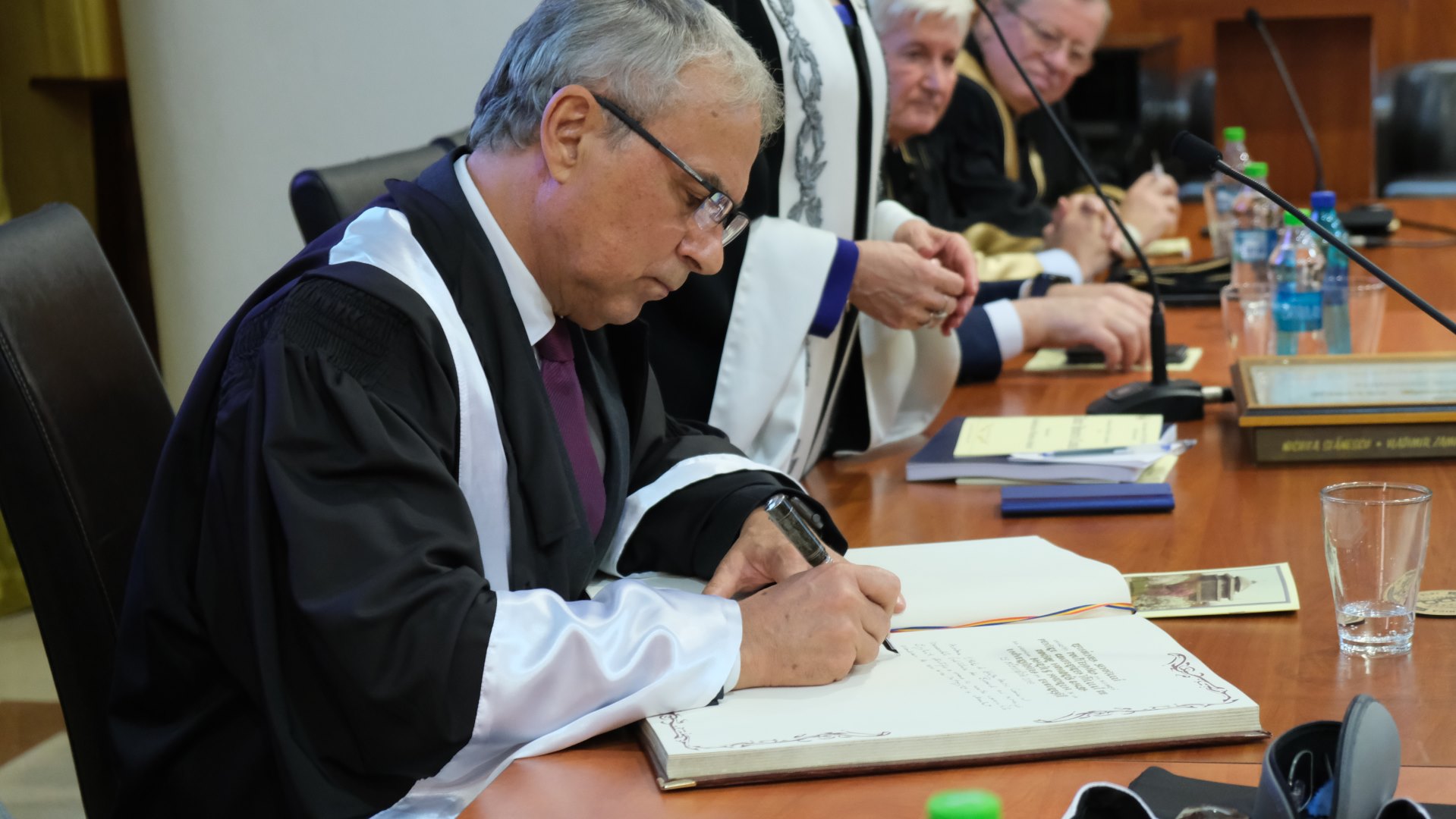 Prof. univ. dr. acad. Marius Andruh