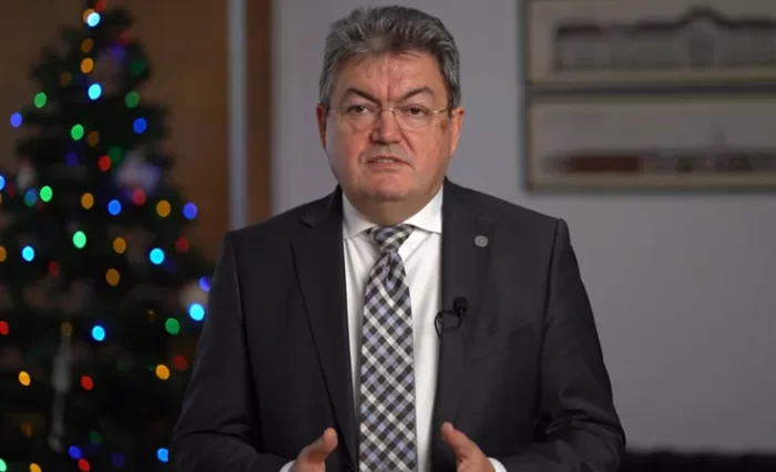 mesaj-sarbatori-2021-marian-preda-rector-unibuc-universitatea-din-bucuresti-video-ub-2022-ub mesaj-sarbatori-2021-marian-preda-rector-unibuc-universitatea-din-bucuresti-video-ub-2022-ub